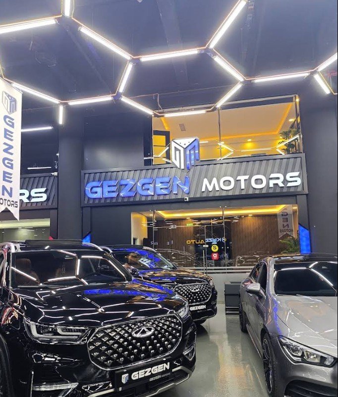 Gezgen Motors Beylikdüzü İstanbul lüks oto galeri showroom içi ve premium ikinci el araçlar
